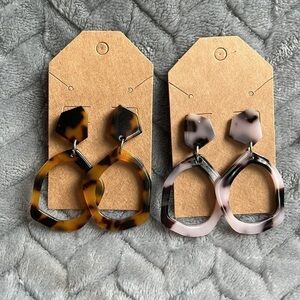 Set of 2 Earrings